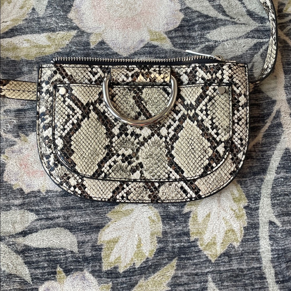 Zara Trafuluc Beltbag Crossbody Pouch Snakeskin Bag Pouch Like New - Picture 2 of 7